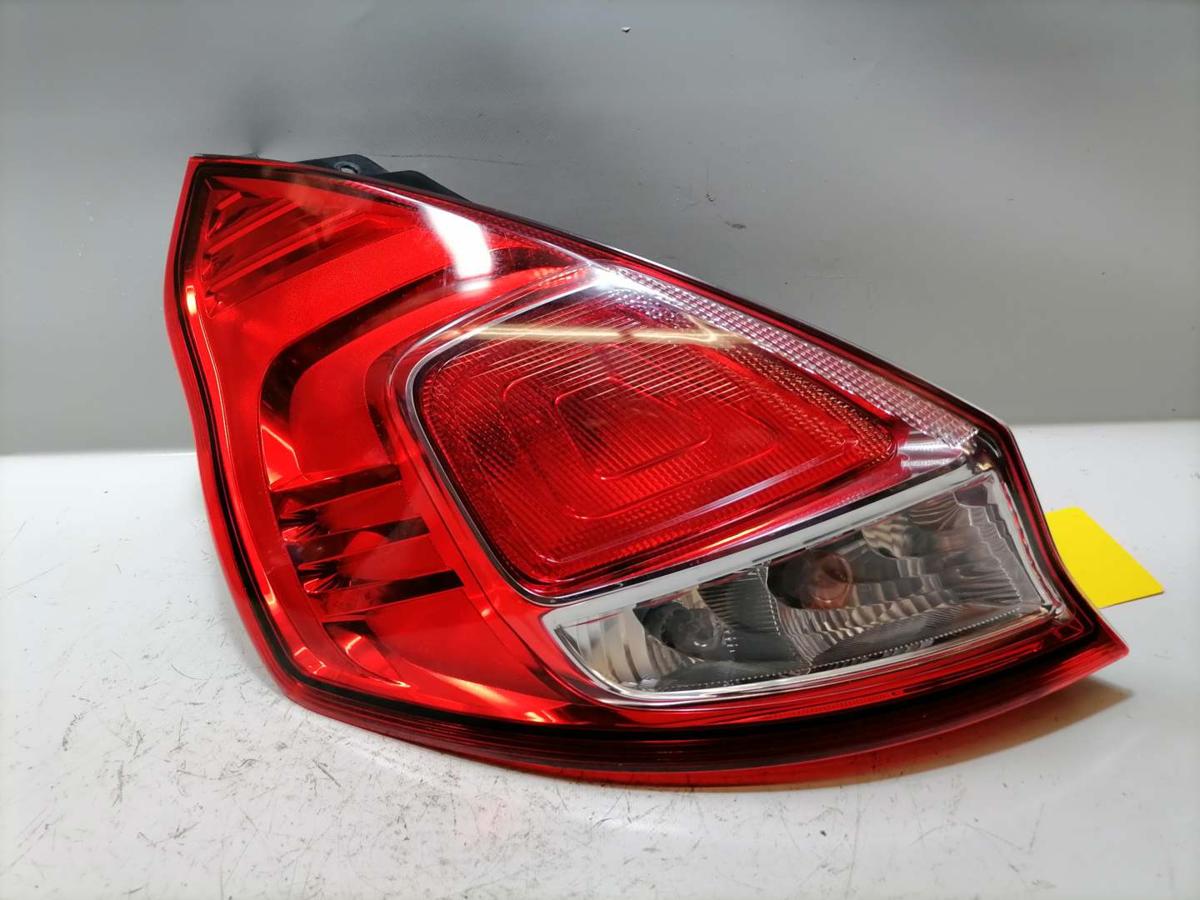 Ford Fiesta original Rücklicht Rückleuchte Schlussleuchte links Bj.2016